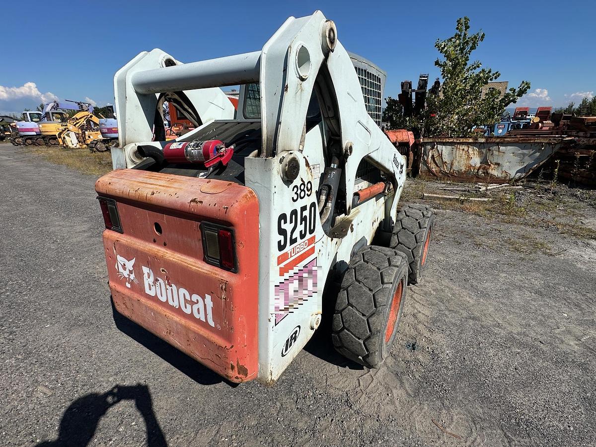Used 2002 BOBCAT S250