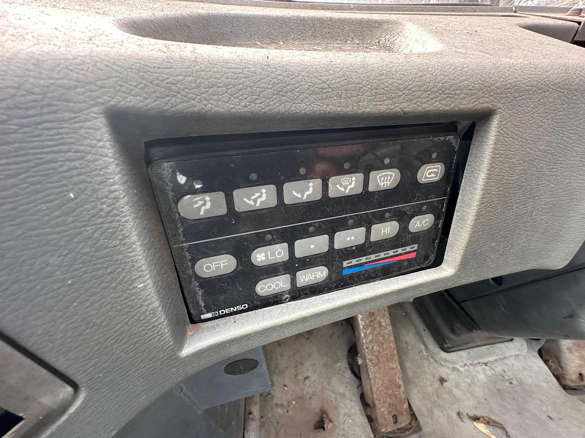 Used 2004 KOMATSU WA500