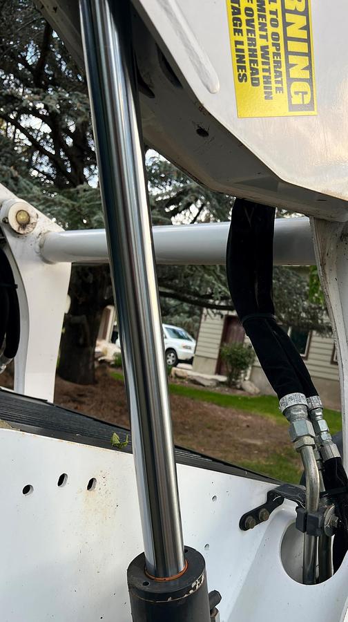 Used 2015 BOBCAT s570