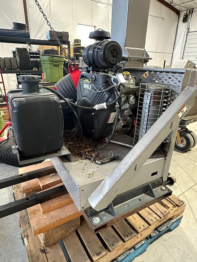 Used 2019 LITTLE WONDER 29HP Monster Truck Loader
