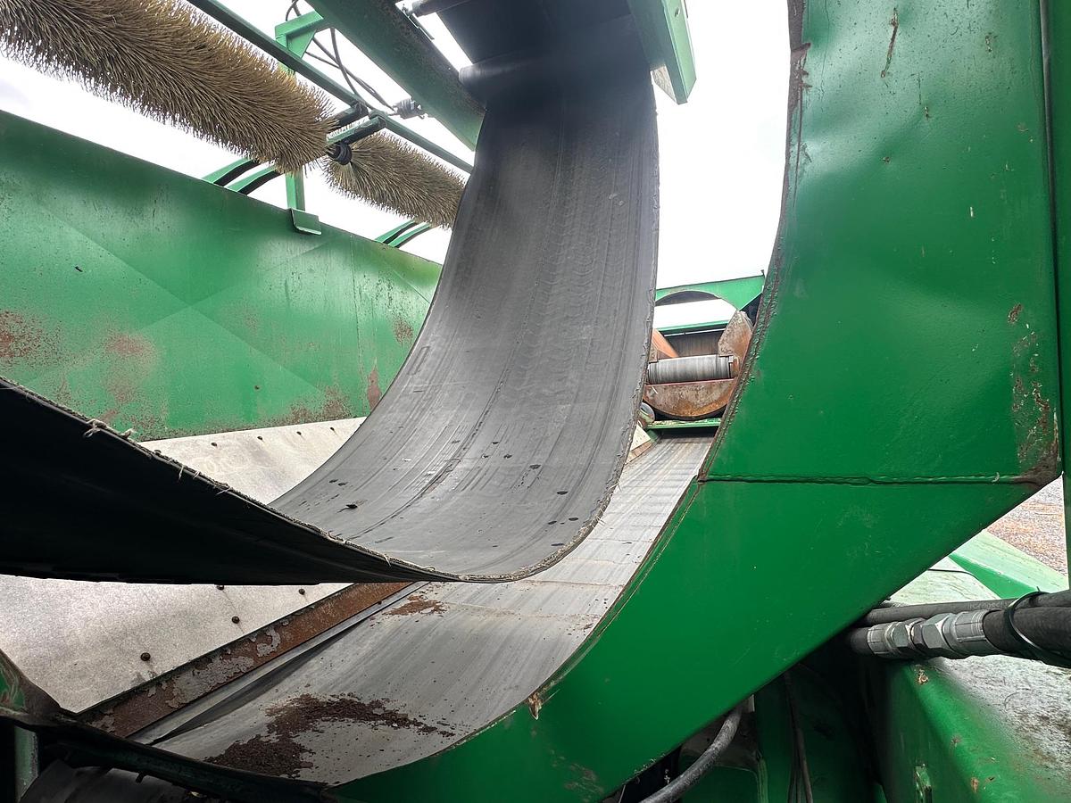 Used 2019 MCCLOSKEY 733RE