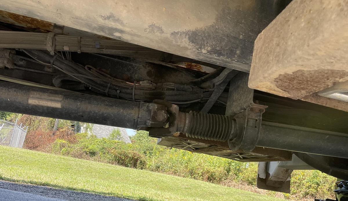 Used 2013 INTERNATIONAL 4300 Utility Bucket