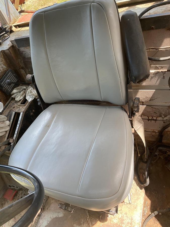 Used 1975 MASSEY FERGUSON MF 2745