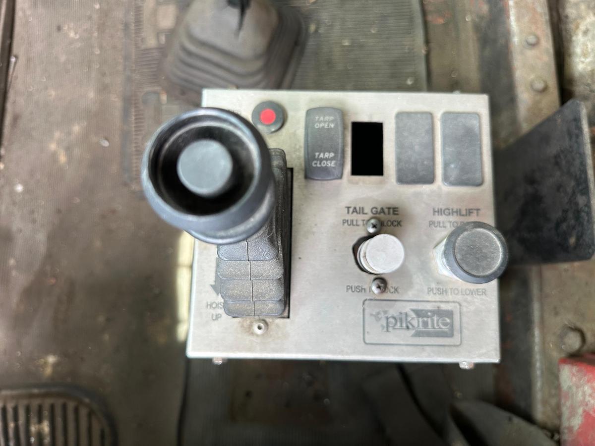 Used 1977 MACK DM685