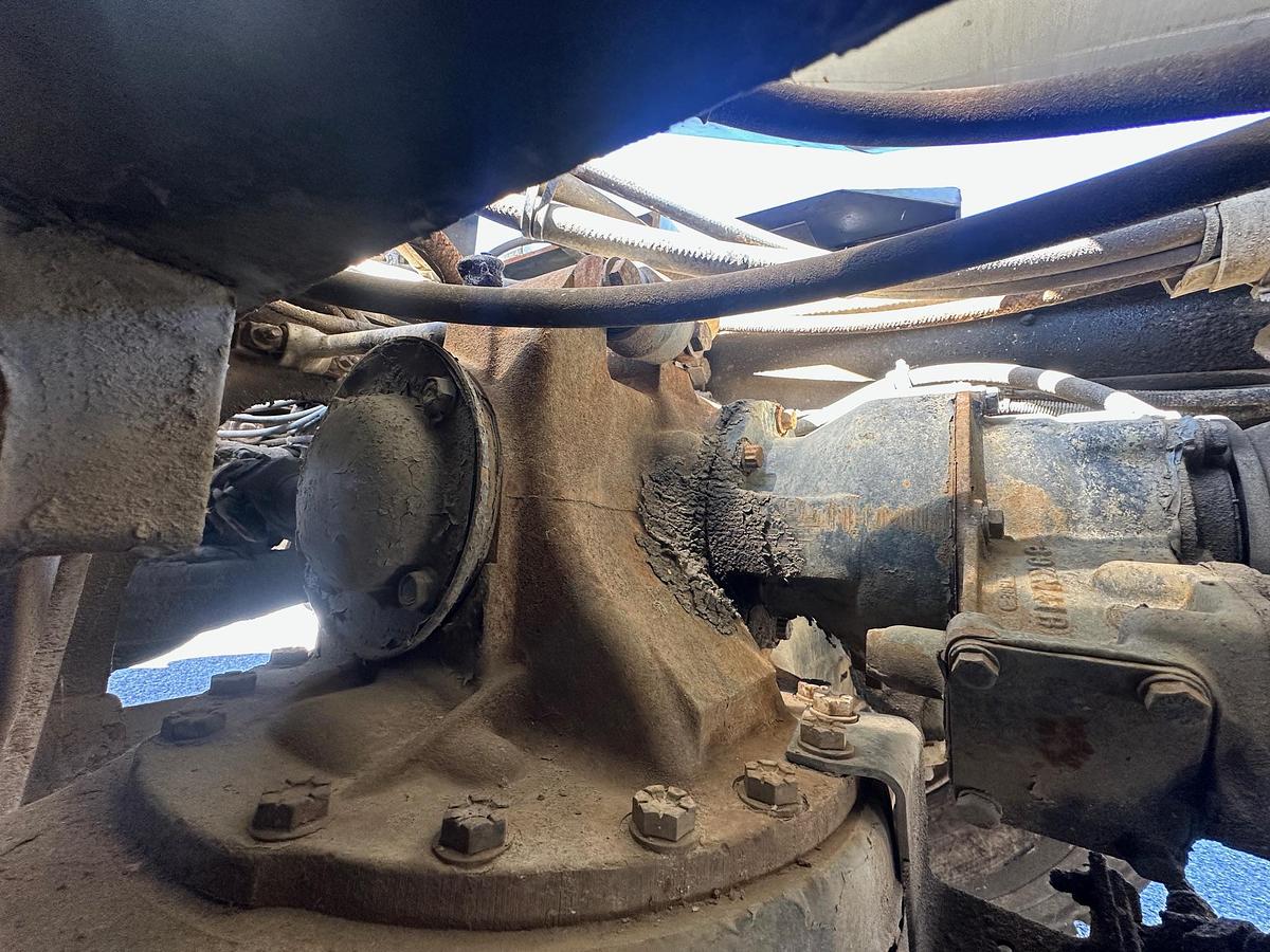 Used 2003 MACK DM690S