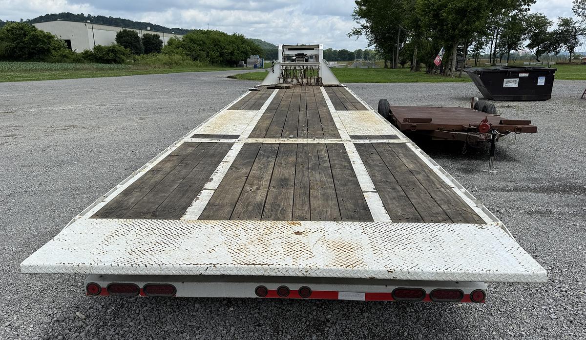 Used 2023 LOAD TRAIL Tandem Lo-Pro Gooseneck