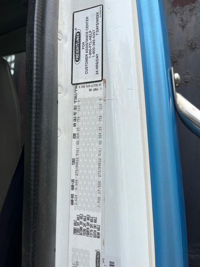 Used 2004 FREIGHTLINER M2 Business Class