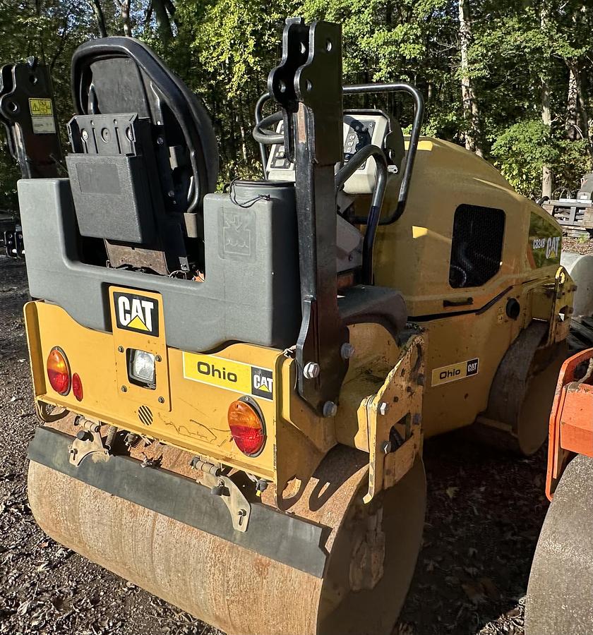Used 2018 CATERPILLAR CB24B