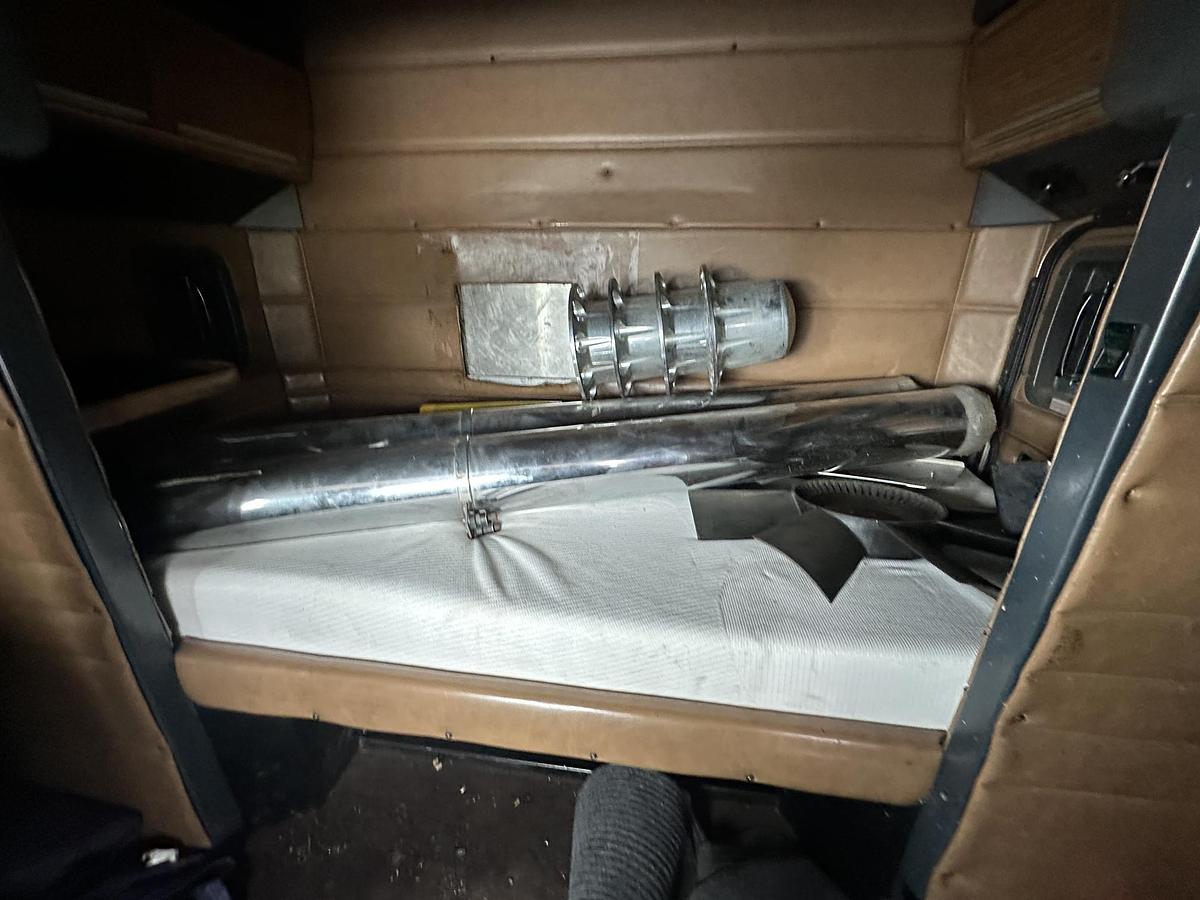 Used 1998 PETERBILT 379