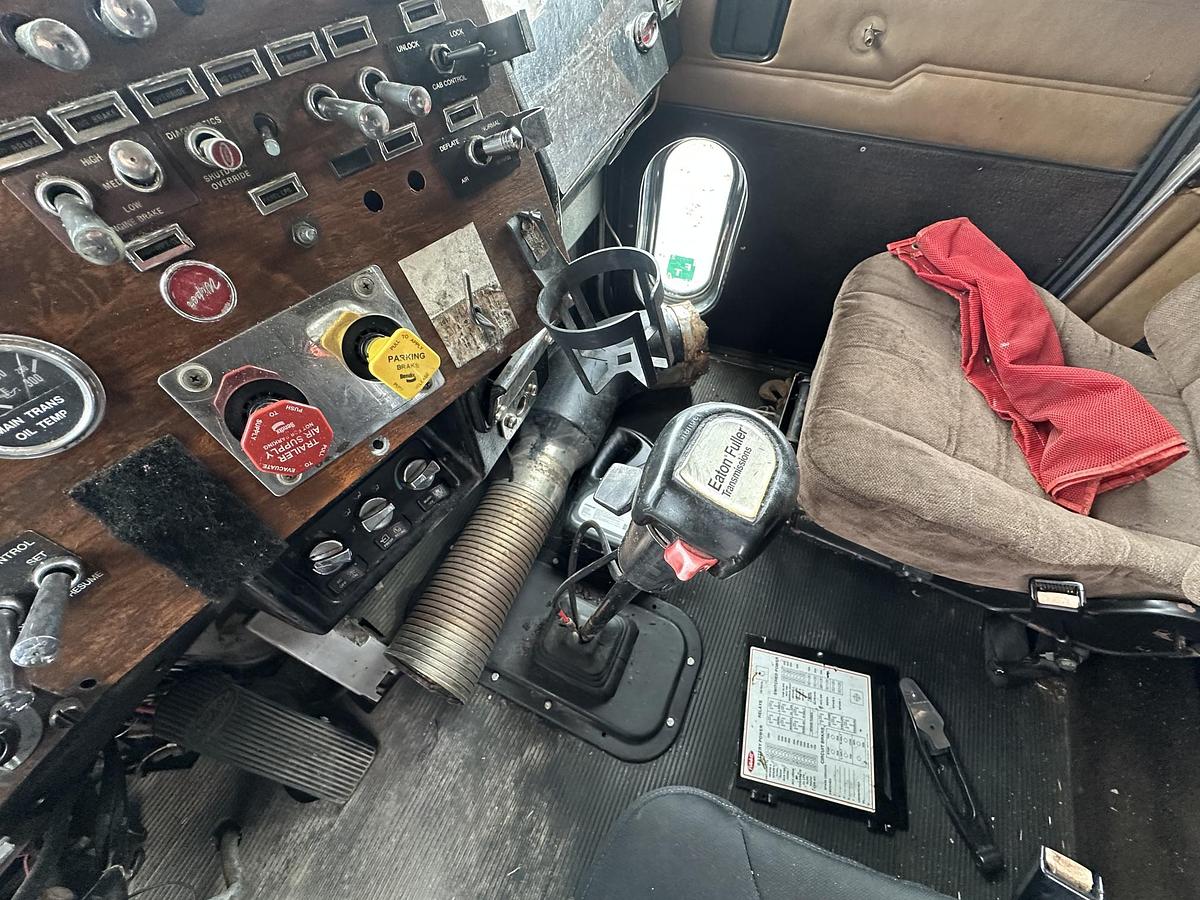 Used 1998 PETERBILT 379