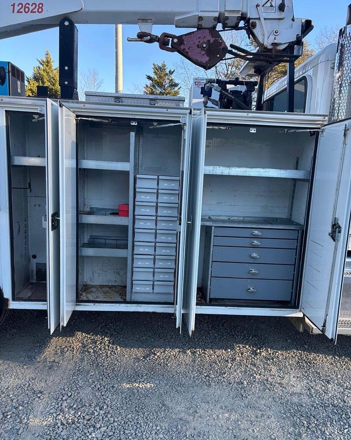 Used 2014 PETERBILT 337 Service Truck