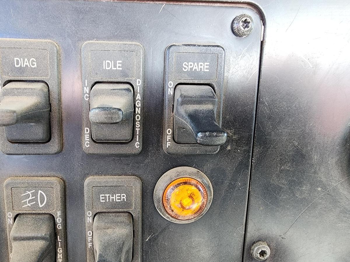 Used 1998 INTERNATIONAL 9100 6x4 Day Cab