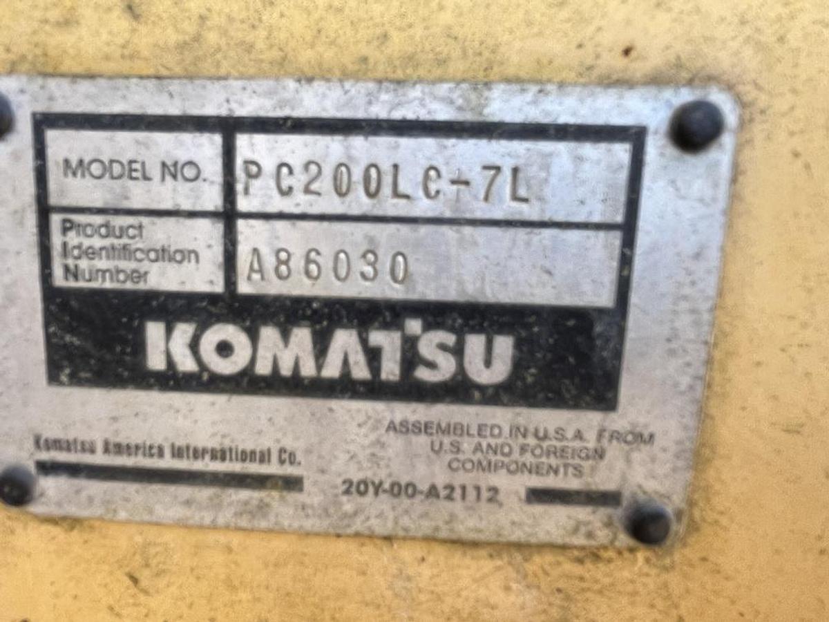 Used 2005 KOMATSU PC 200 LC-7L