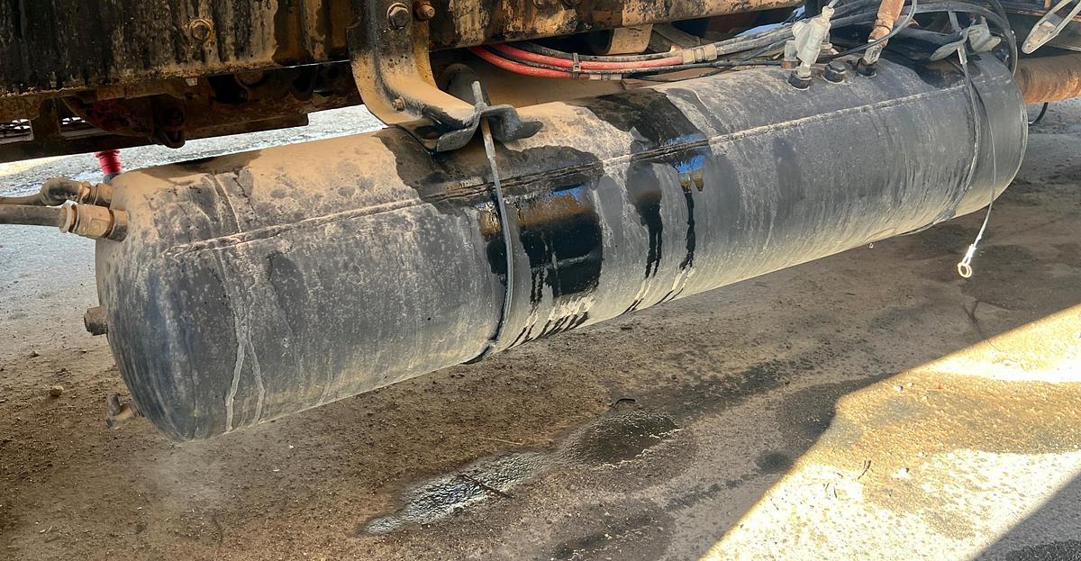 Used 2007 STERLING L7500 Water Truck