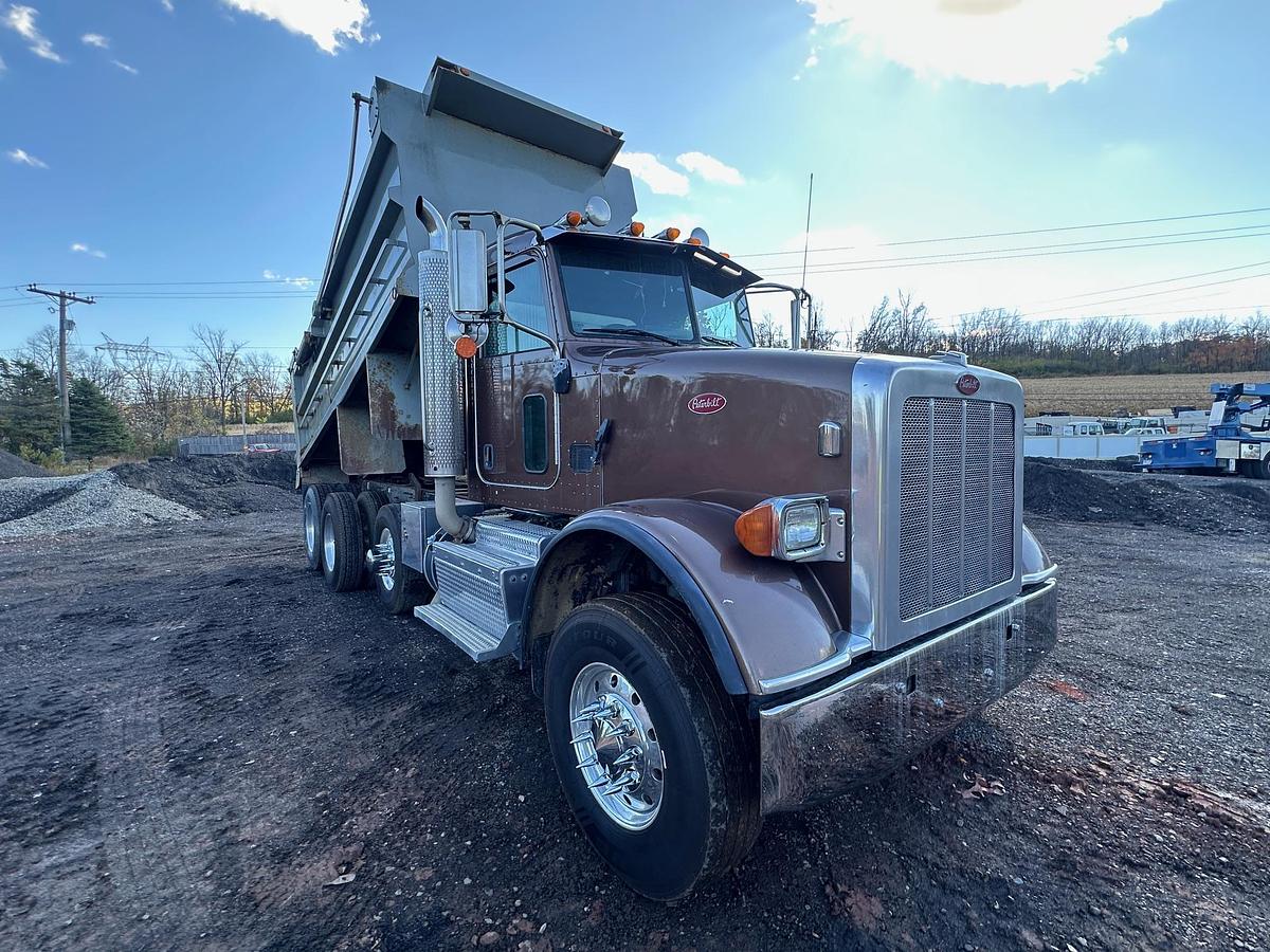 Used 2016 PETERBILT 365