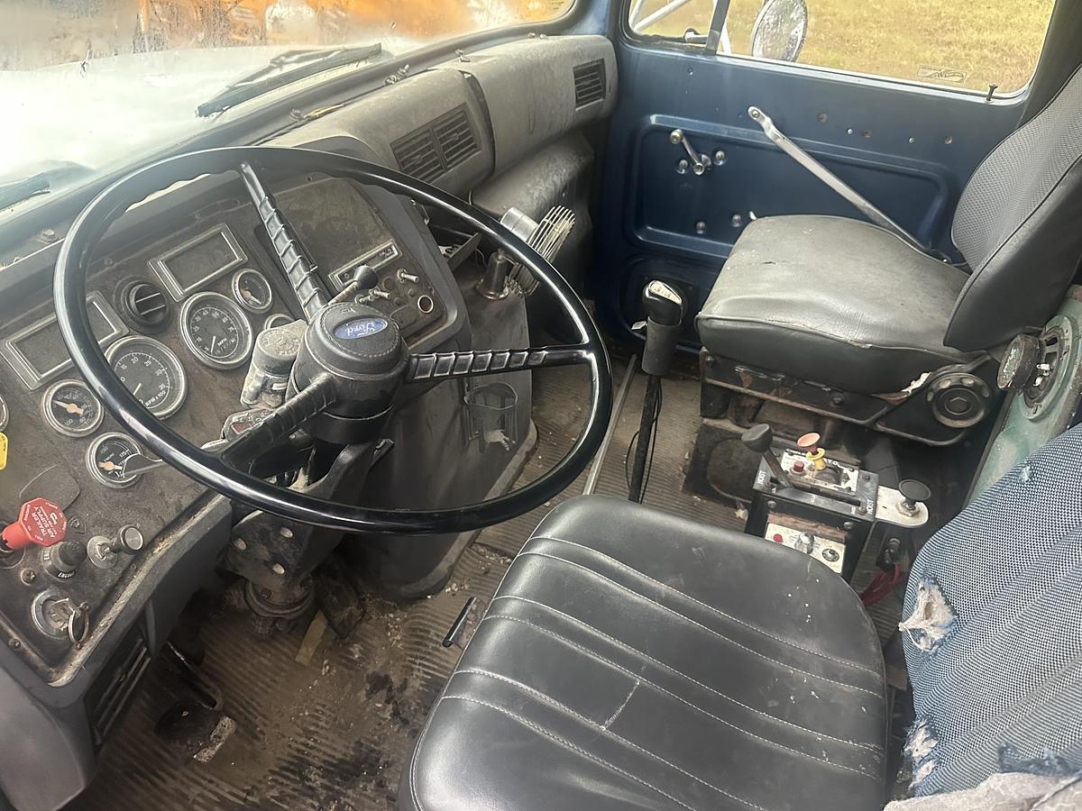 Used 1994 FORD L8000