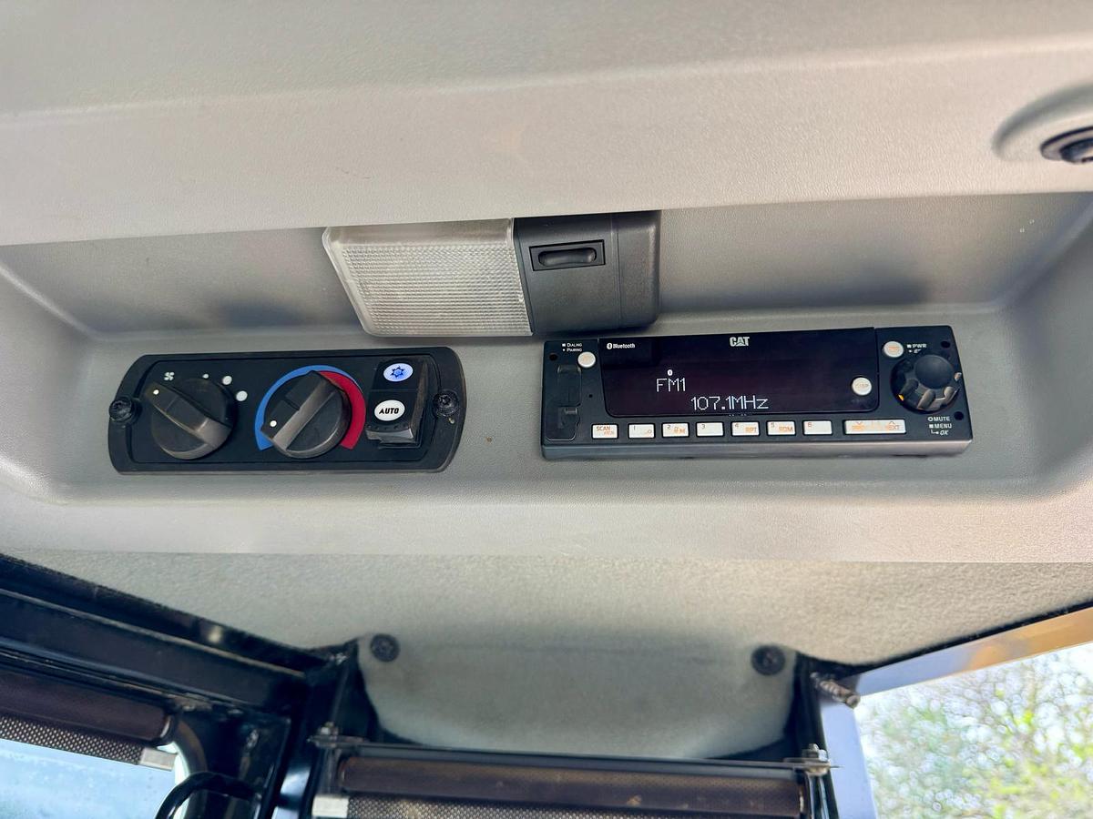 Used 2019 CATERPILLAR D8T