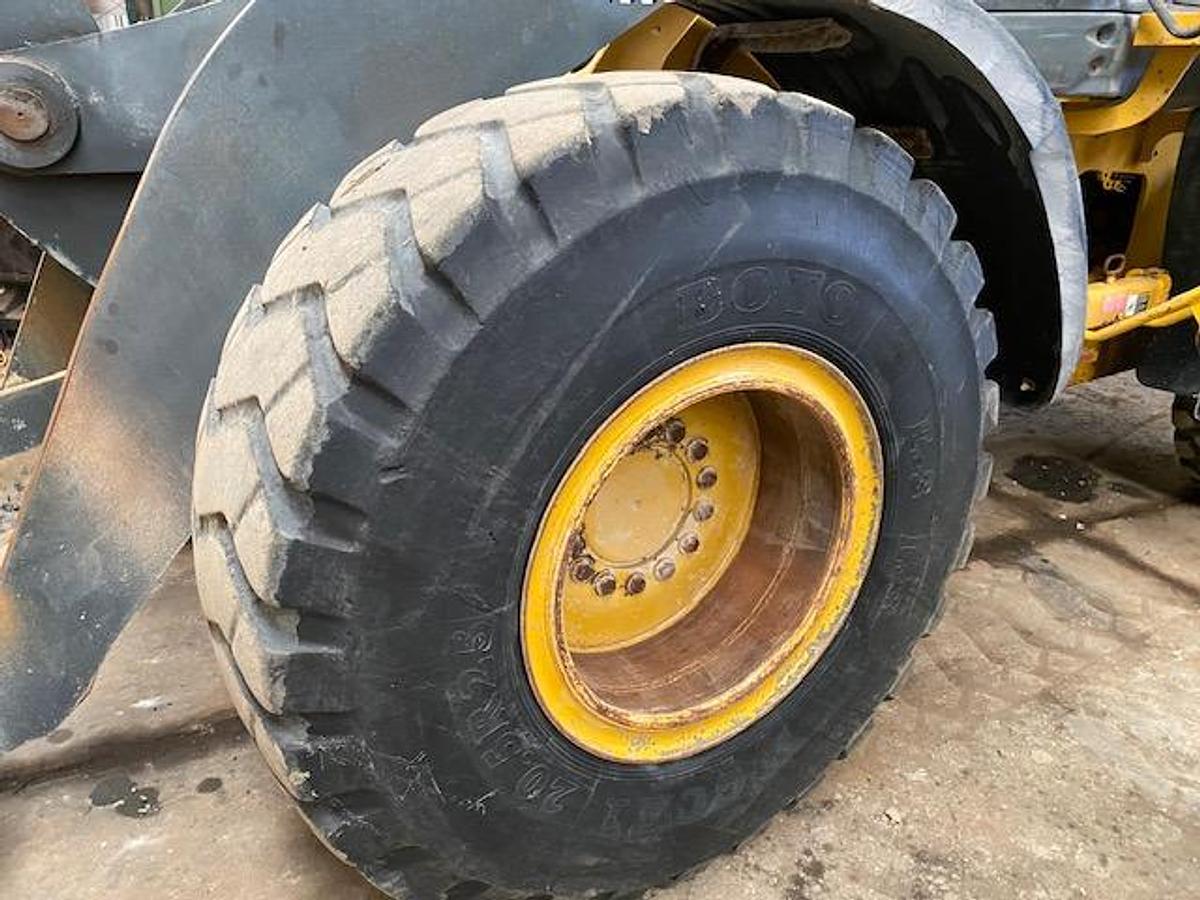 Used 2005 DEERE 544J