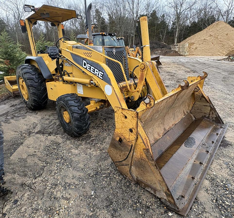 Used 2007 DEERE 210LE