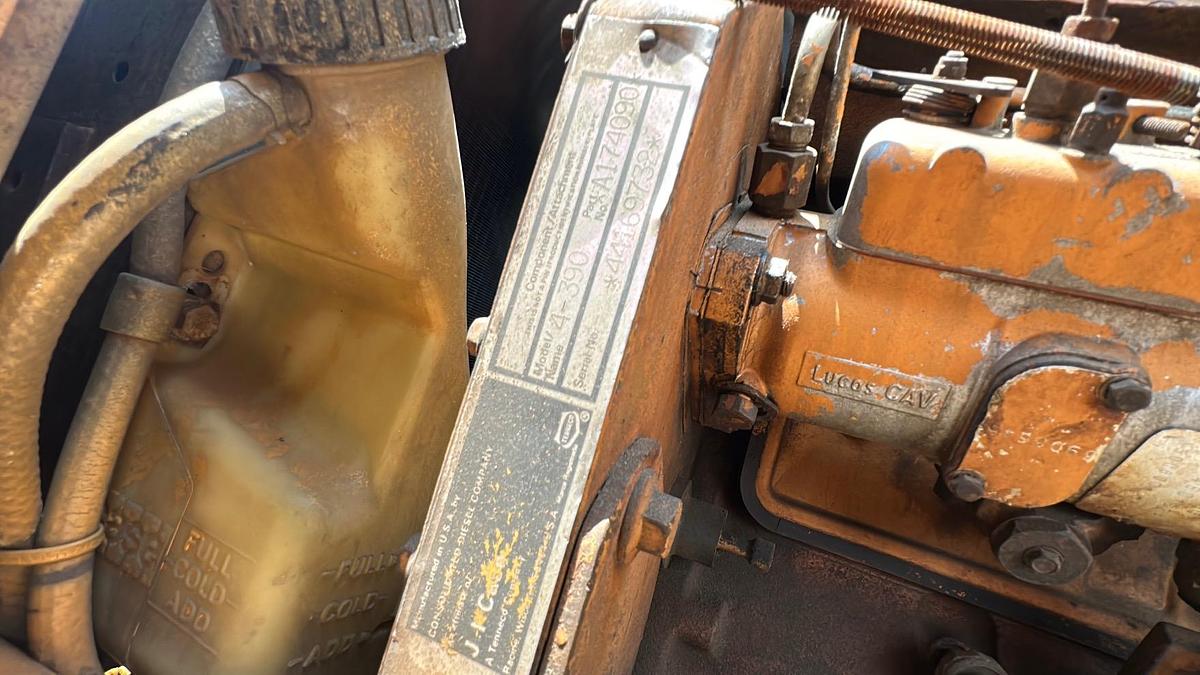 Used 1986 CASE 580E