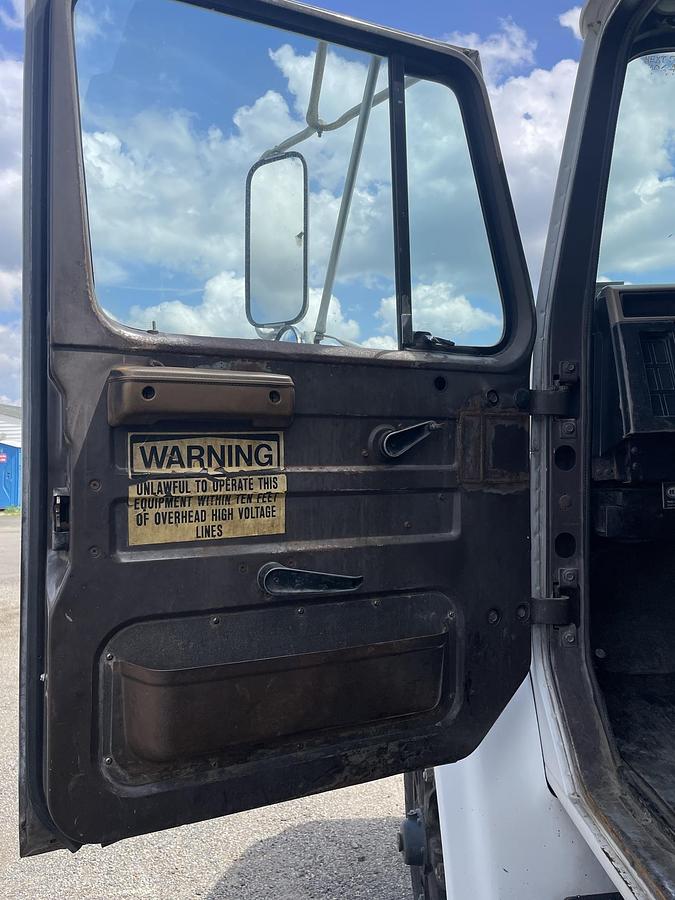 Used 1991 INTERNATIONAL F4900