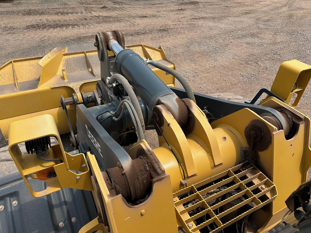 Used 2023 DEERE 744P