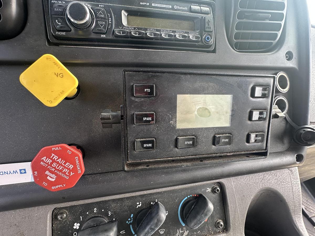 Used 2017 FREIGHTLINER M2 106