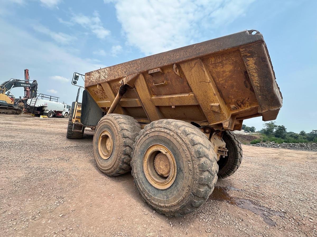 Used 2003 DEERE 400D