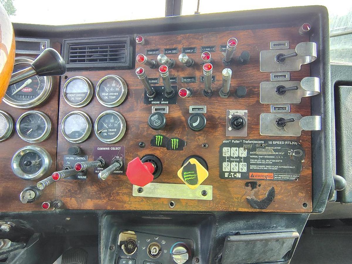 Used 1997 PETERBILT 379