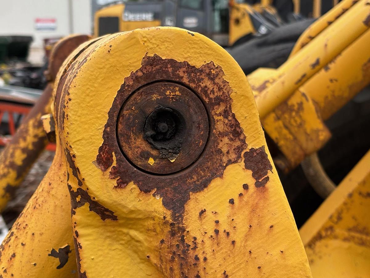 Used 1977 CATERPILLAR 980D