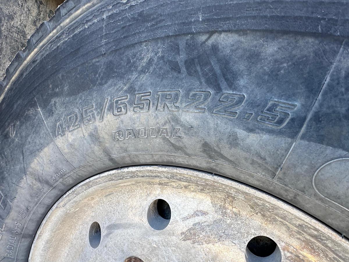 Used 2019 MACK GR64B