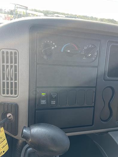 Used 2014 INTERNATIONAL TerraStar 4X4 Crew Cab