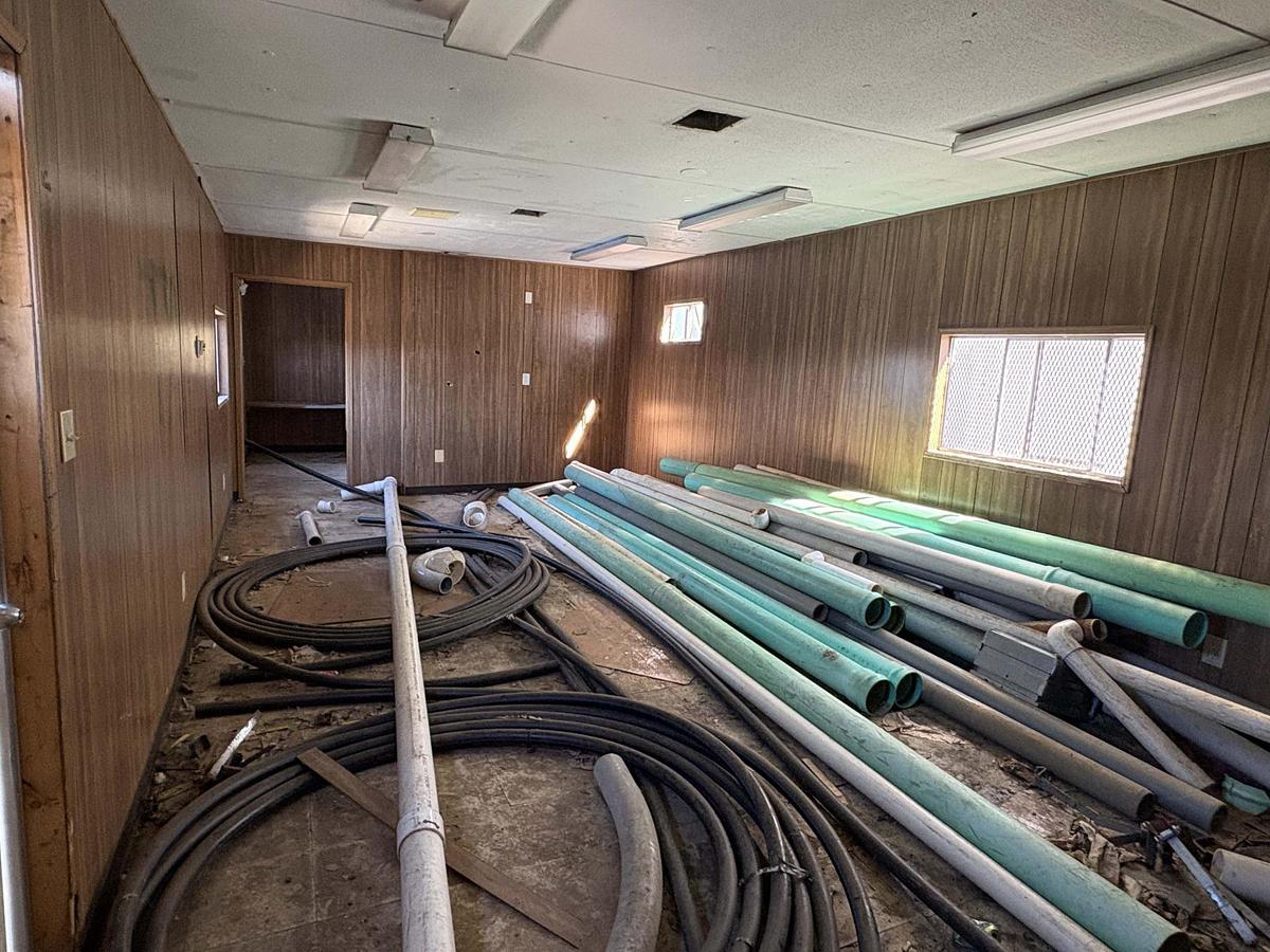 Used UNKNOWN Pac-Van 50'x165