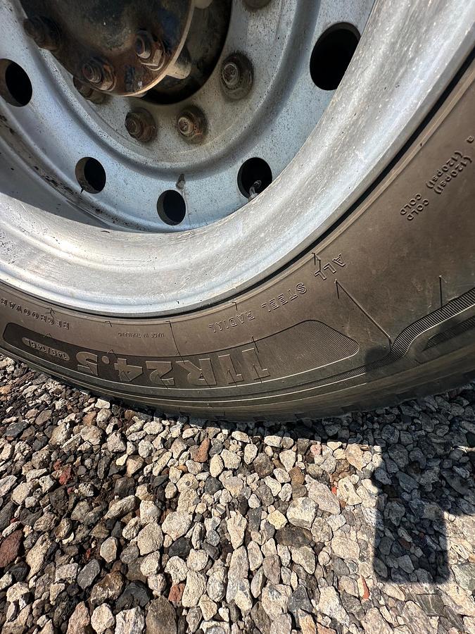 Used 2019 MACK Granite GR64F