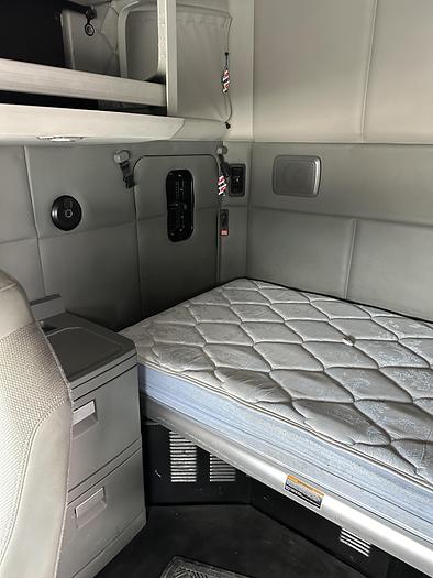 Used 2017 KENWORTH T680