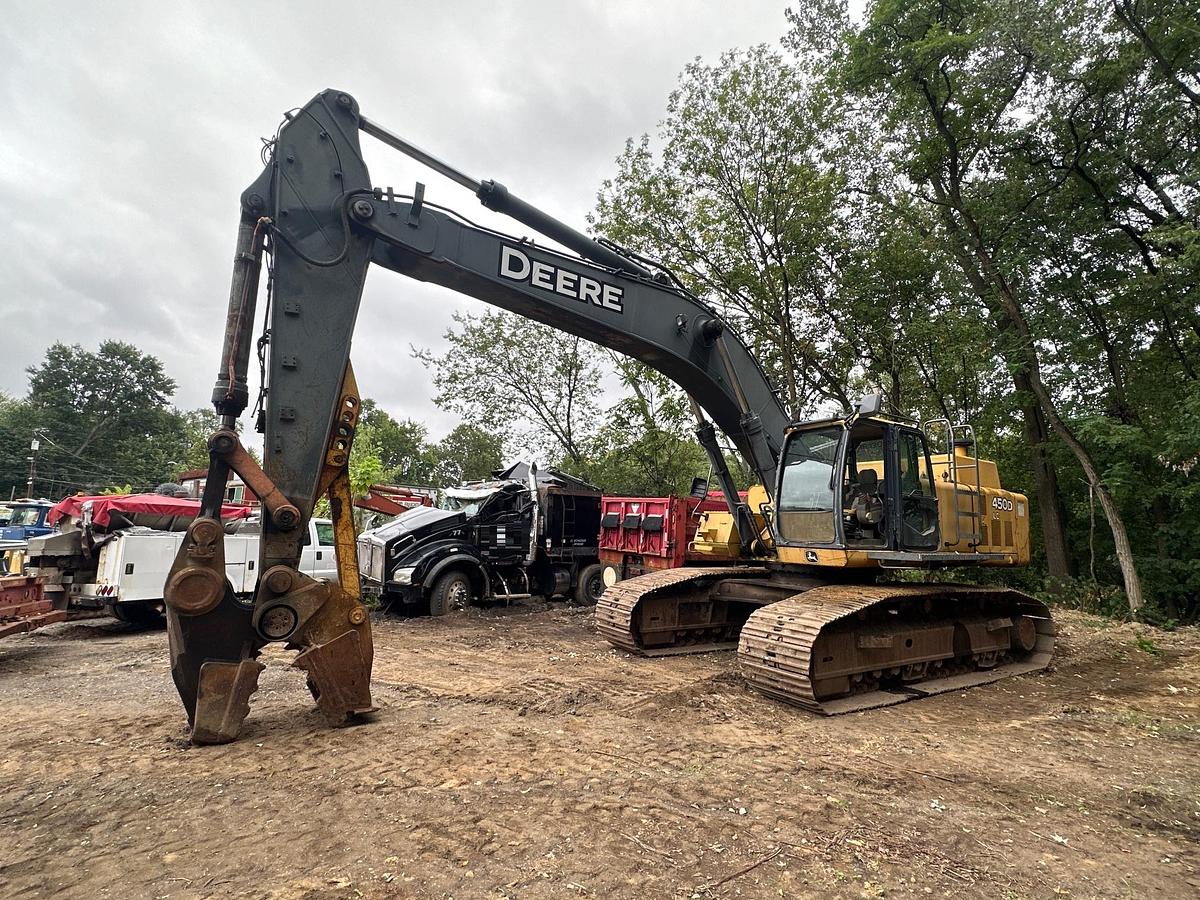 Used 2011 DEERE 450D LC