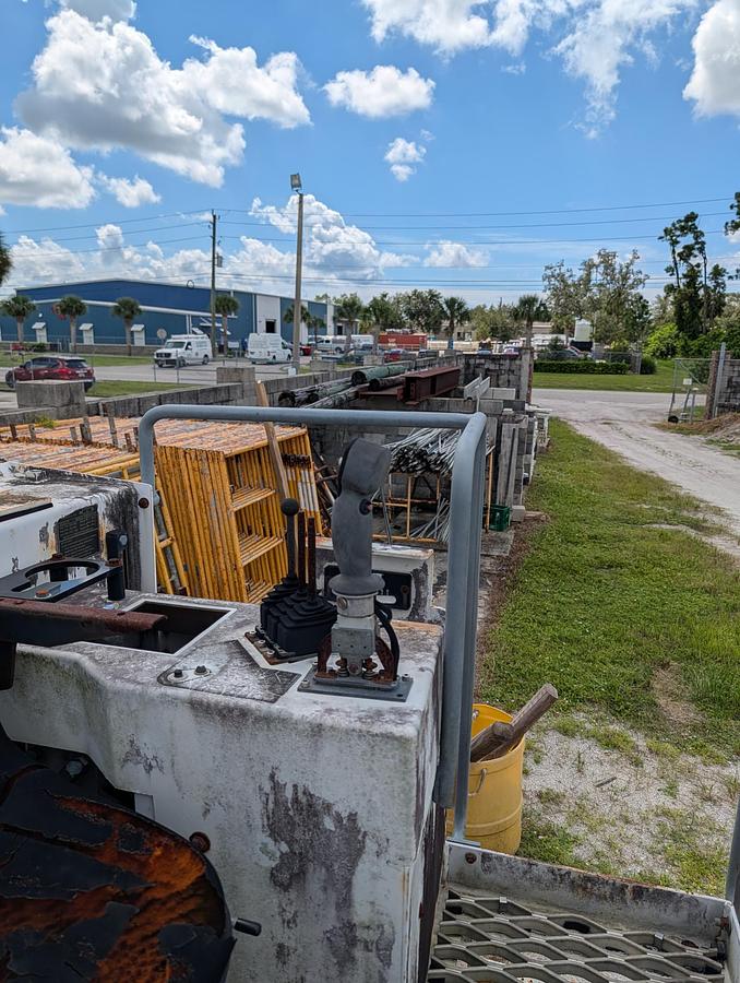 Used 2000 SOMERO S240