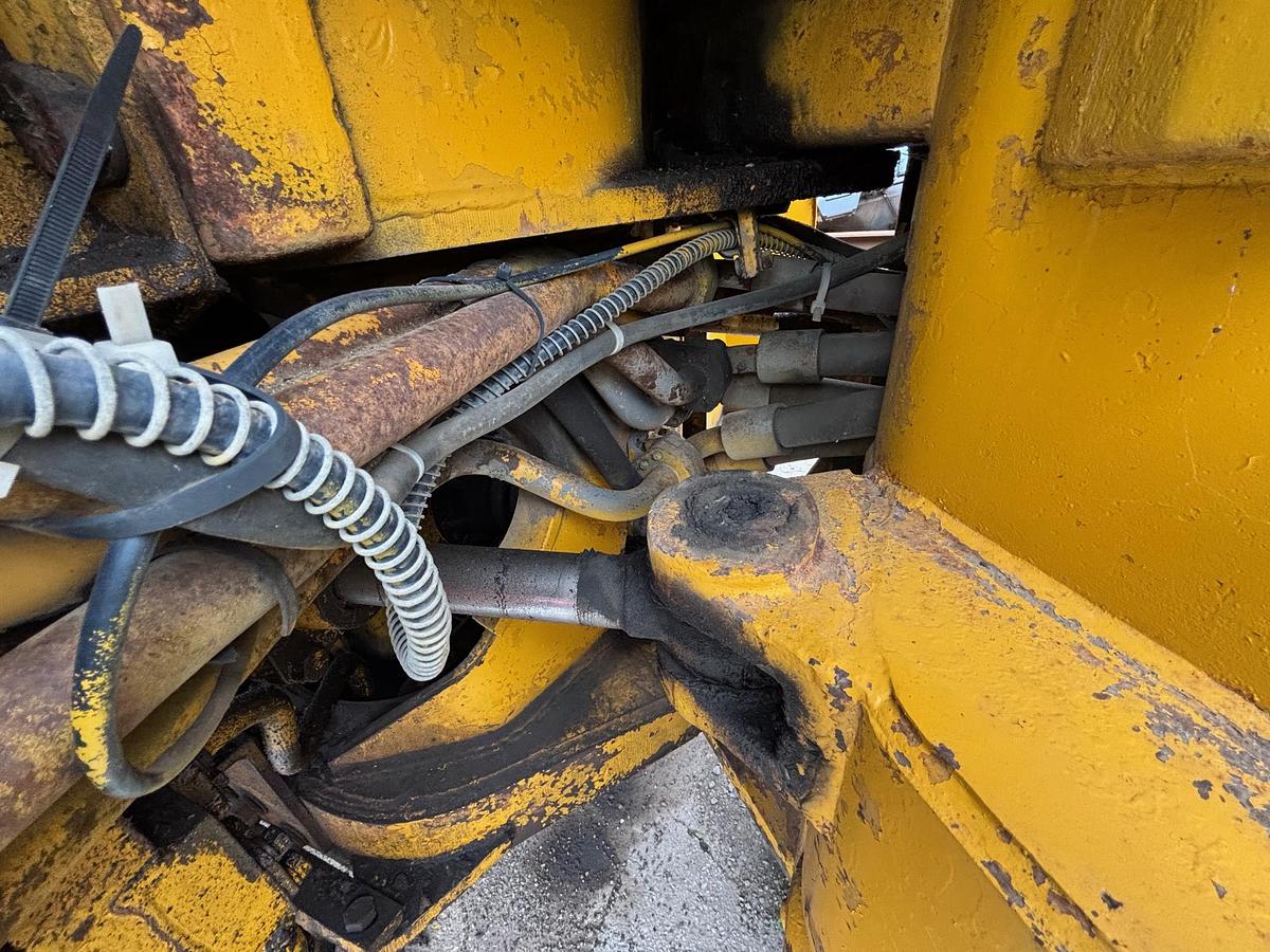 Used 1977 CATERPILLAR 980D