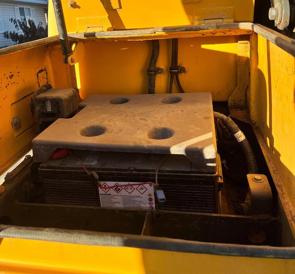 Used 2008 VOLVO EC210CL