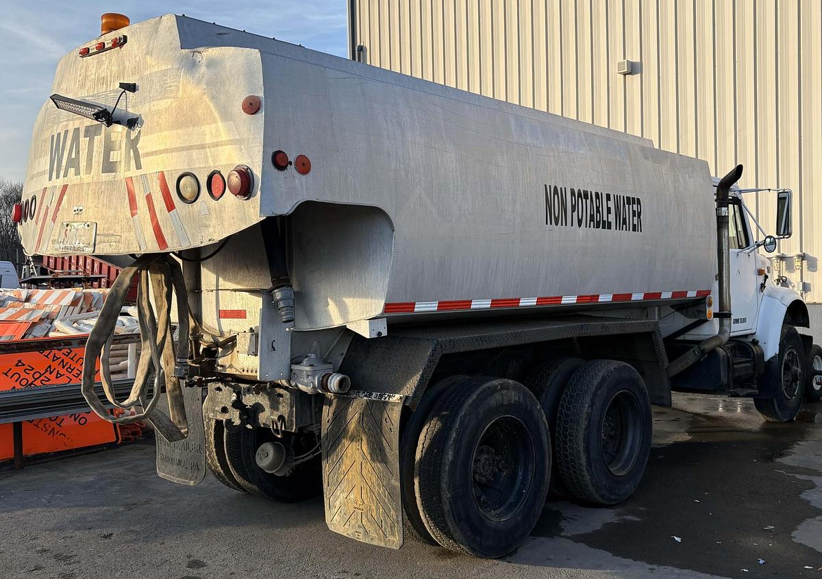 Used 1990 INTERNATIONAL F-4900