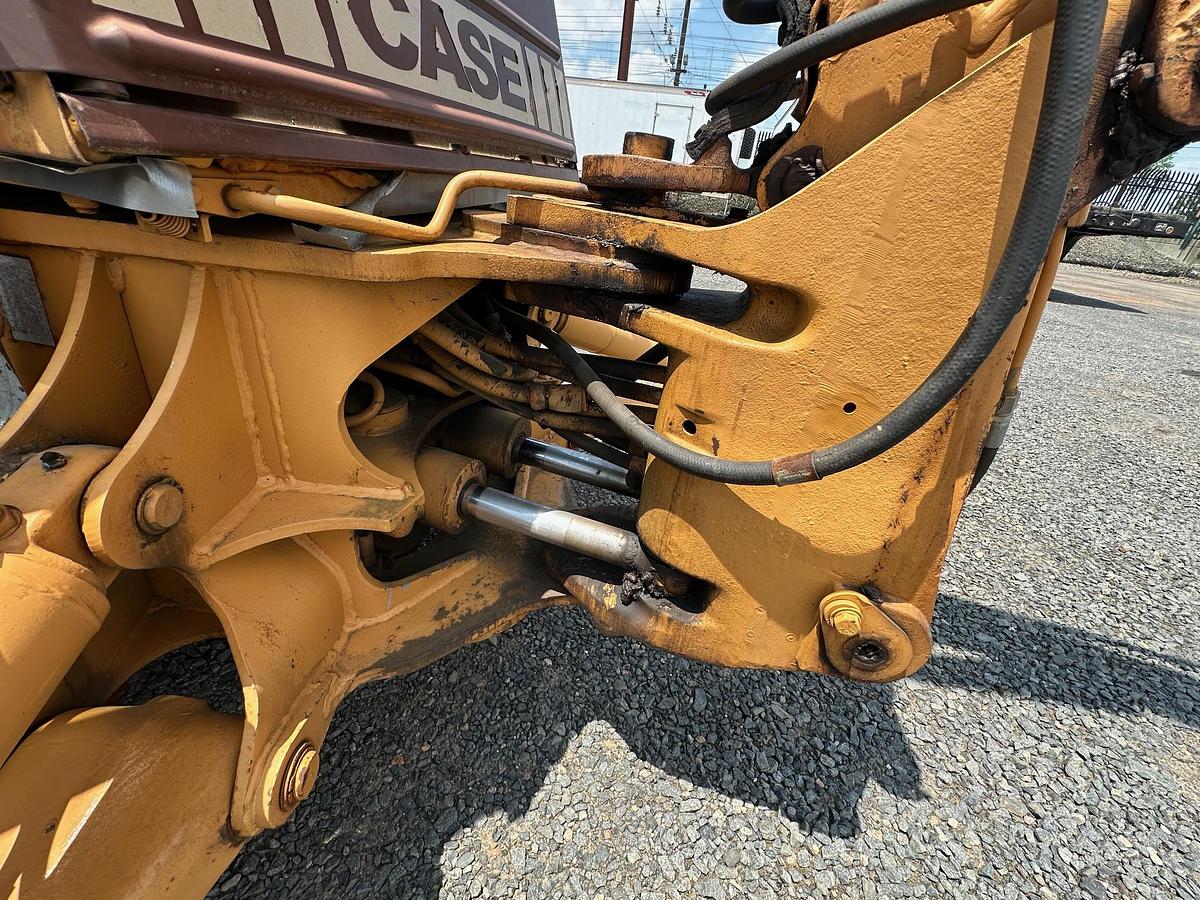 Used 1986 CASE 580E
