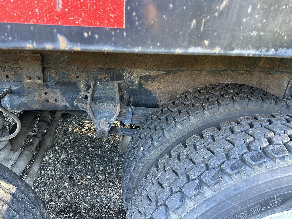 Used 2003 FREIGHTLINER FL112