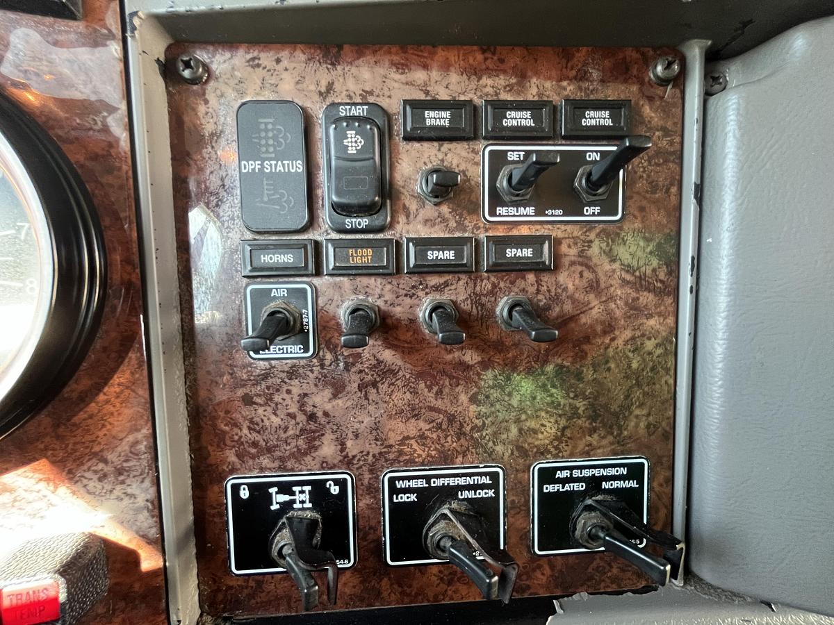 Used 2008 KENWORTH T 370