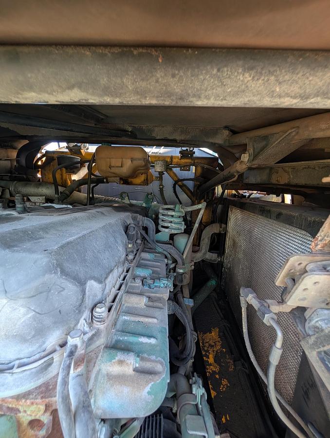 Used 2005 VOLVO A25D