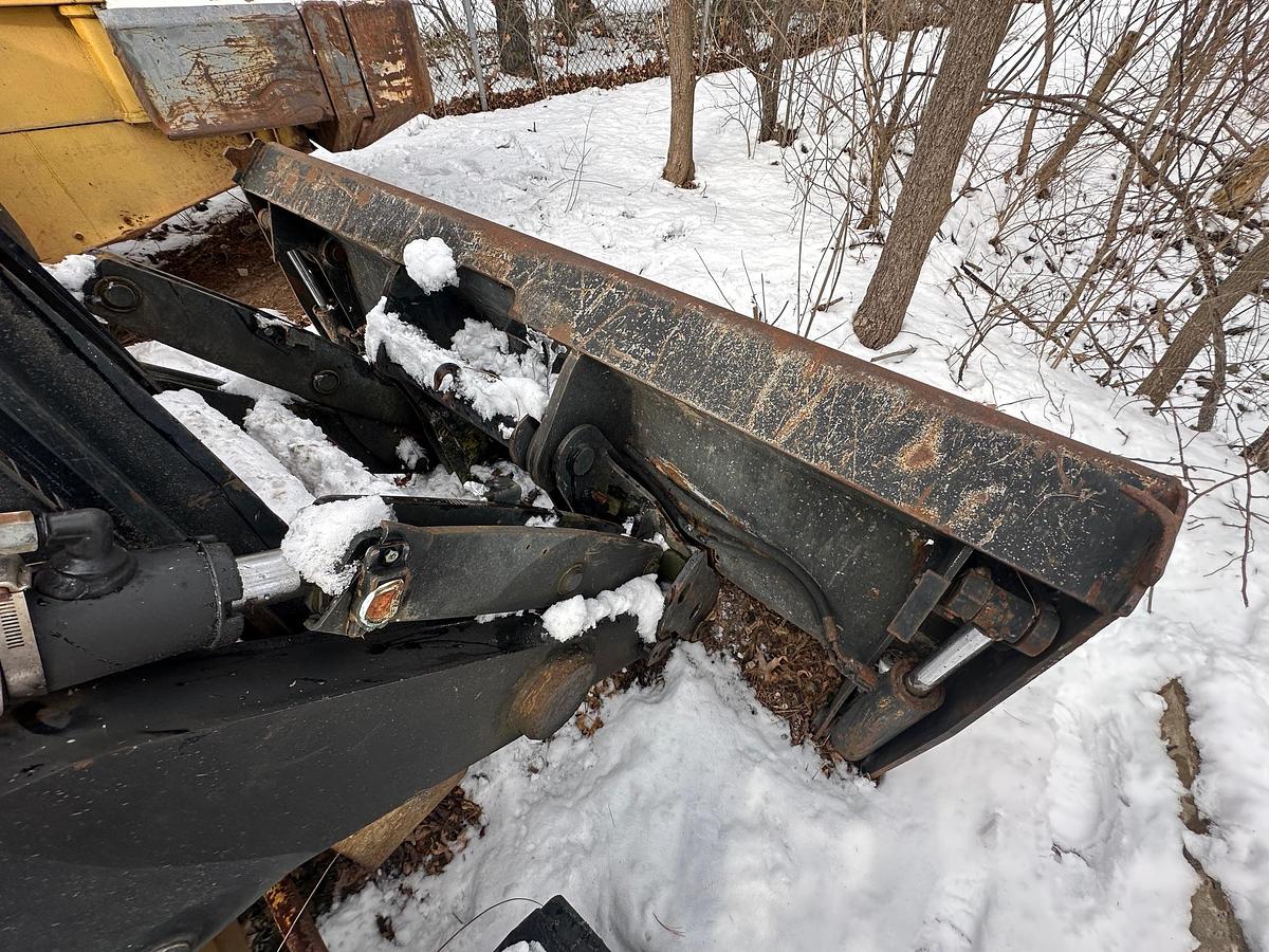 Used 2004 CATERPILLAR 420D IT