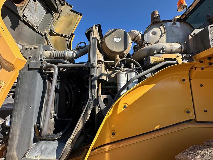 Used 2015 VOLVO L150H