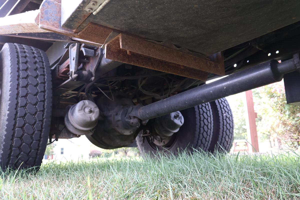 Used 2003 FREIGHTLINER FL70