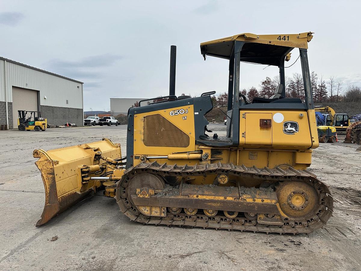 Used 2007 DEERE 650J LT