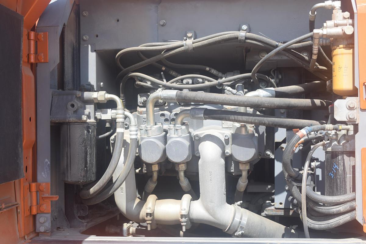 Used 2020 HITACHI ZX 200