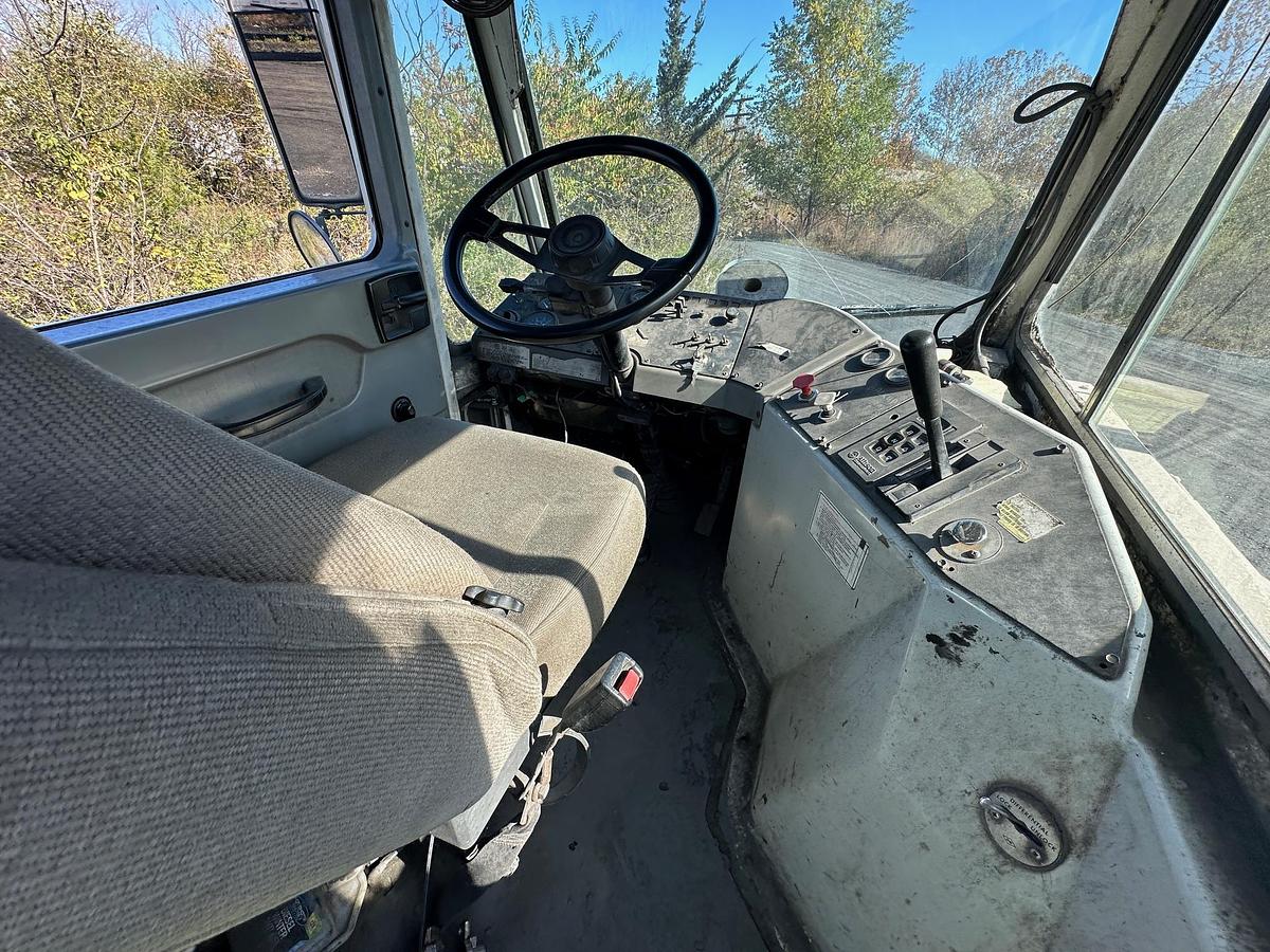 Used 2011 OTTAWA Yard Spotter